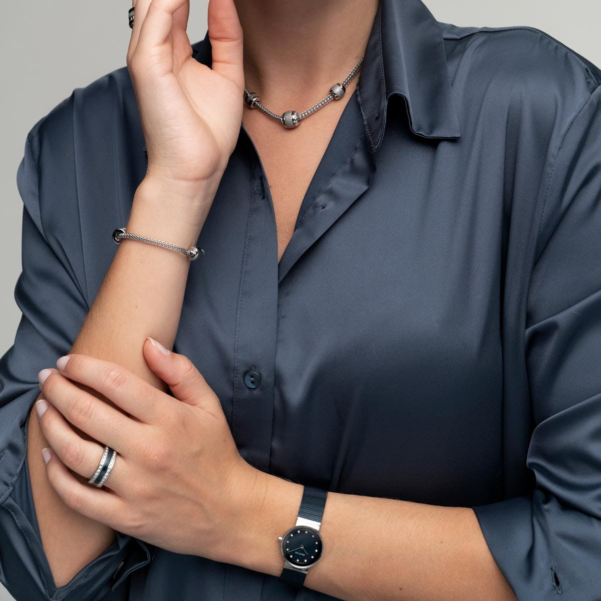 Bering Damenarmbanduhr "Blausilber" APAUB4227