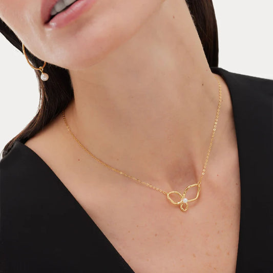Victoria Cruz Collier "The Down of Elegance" APVC2268