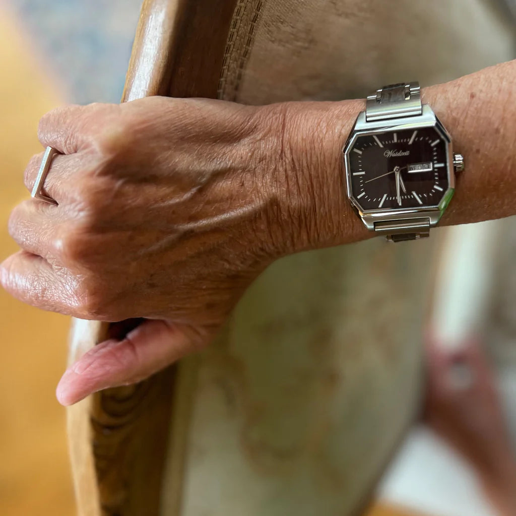 Waidzeit Armbanduhr aus Mooreiche "Köln" WUAP3261/2