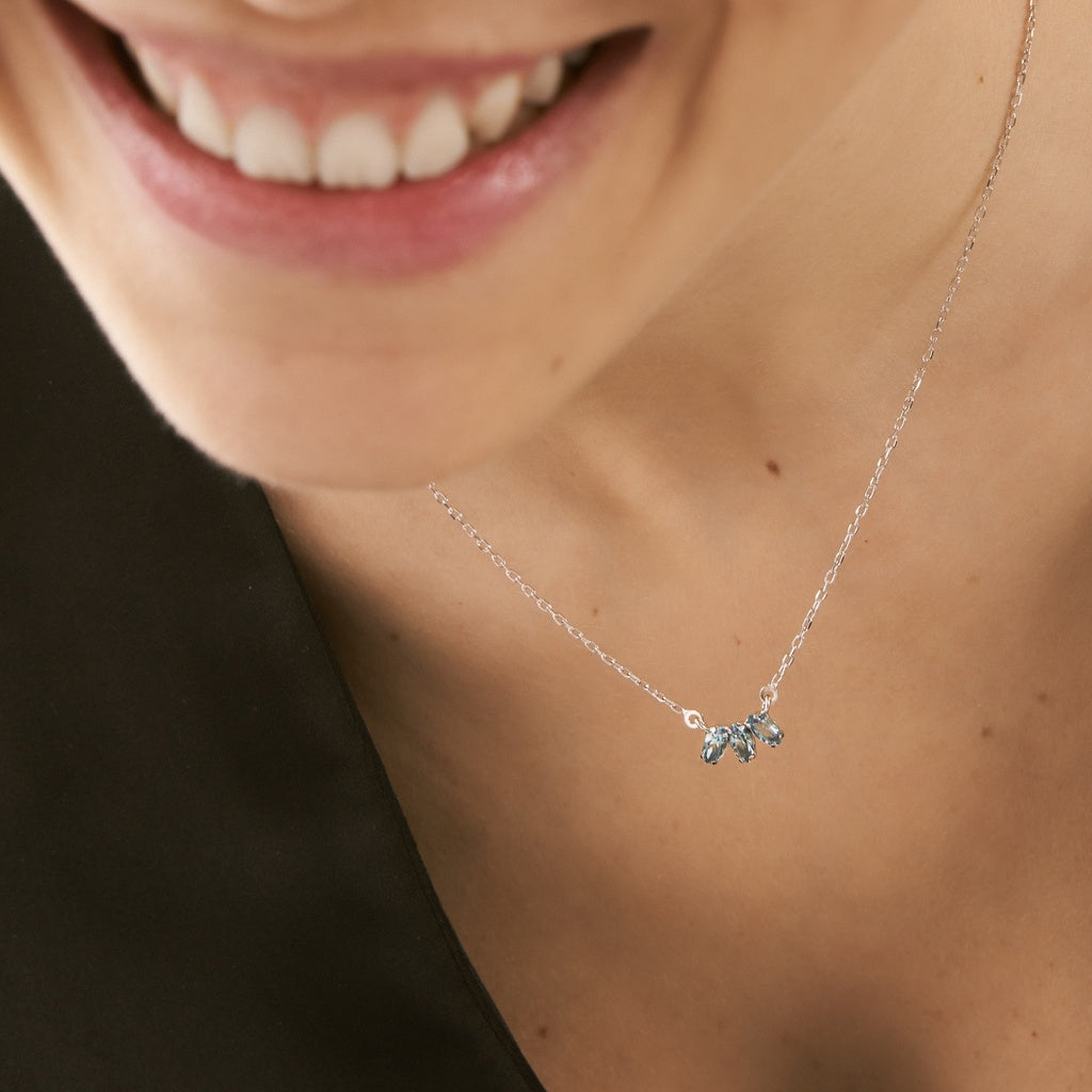 Victoria Cruz Collier "Milchstraße" in verschiedenen Farben VZAP2472/2