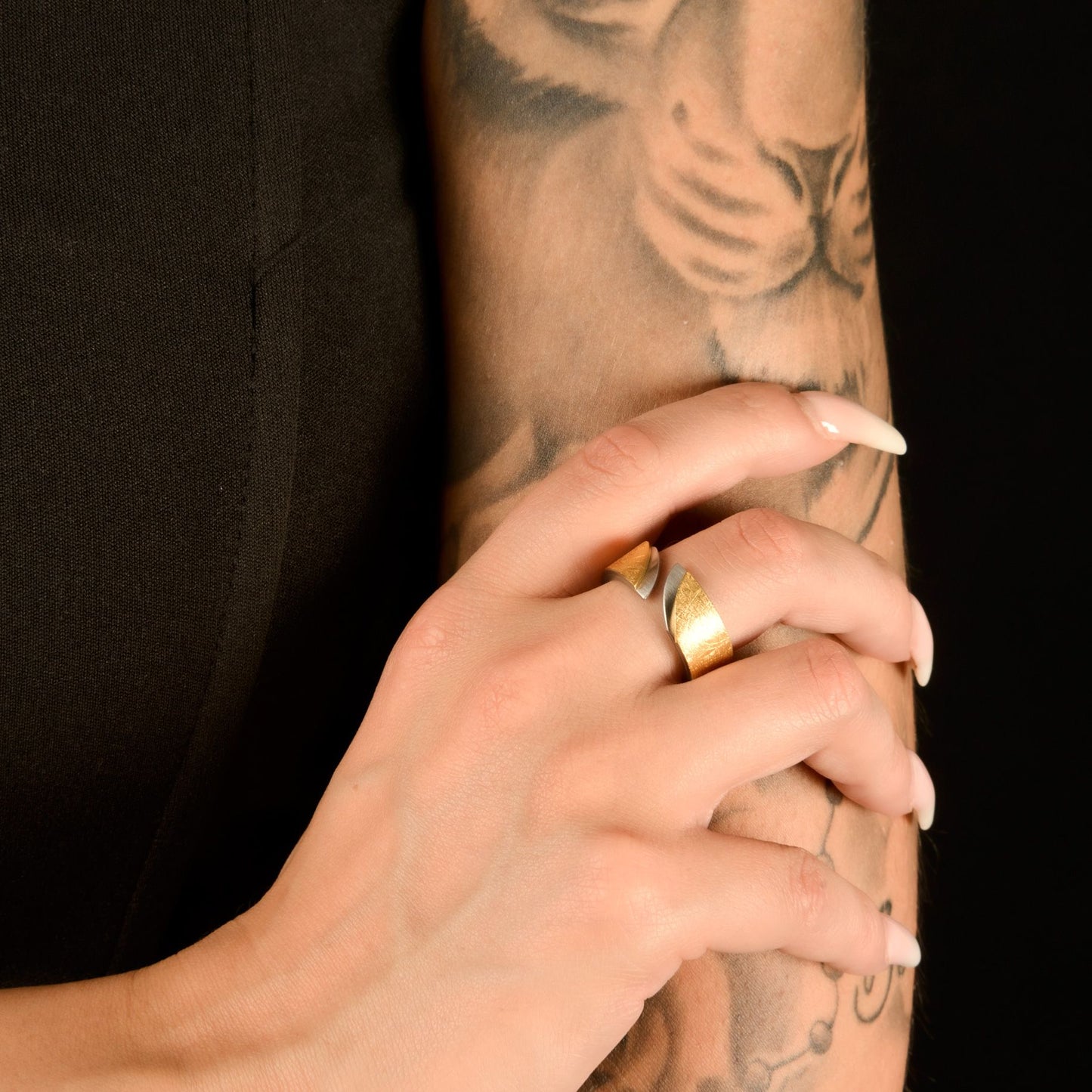 Ernstes Design Ring "Statement" in verschiedenen Varianten APED22119