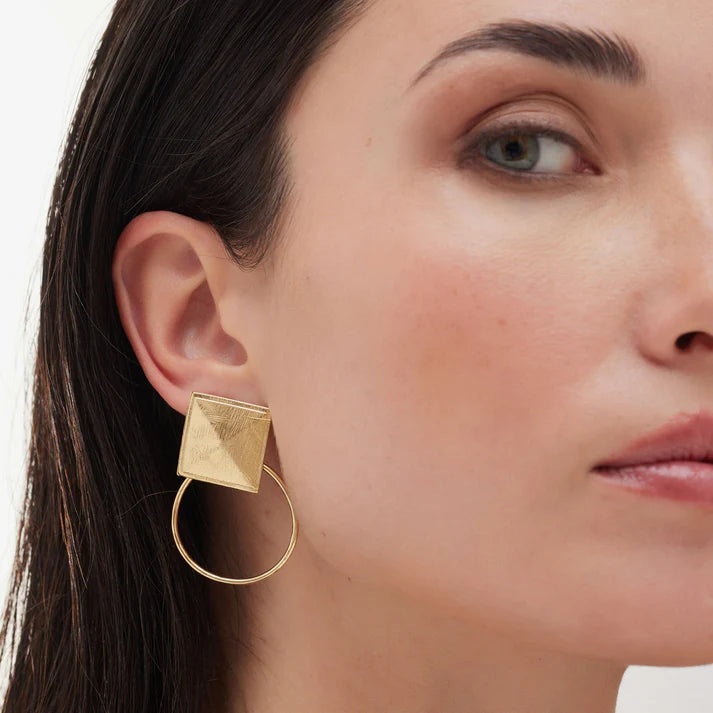 Victoria Cruz Ohrstecker "Morgenlicht" in verschiedenen Farben APVC1263