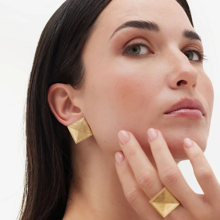 Victoria Cruz Ohrstecker "Morgenlicht" in verschiedenen Farben APVC1264