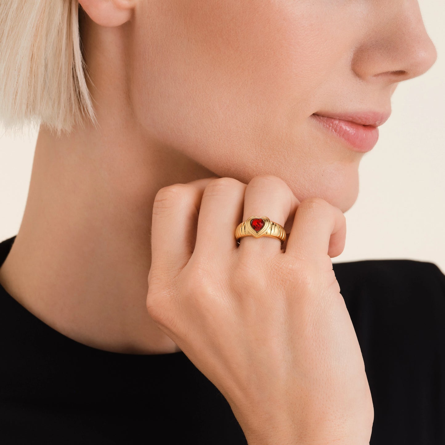 Rosefield Ring "Herzschlag" in verschiedenen Farben APRO32619