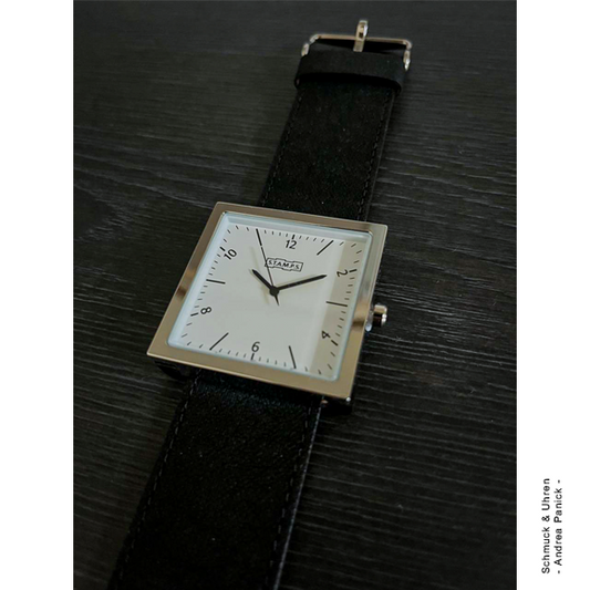 S.T.A.M.P.S. Armbanduhr zum Wechseln Rahmen aus Edelstahl weiß silber schwarz puristisch klassisch elegant vegan APUS221113